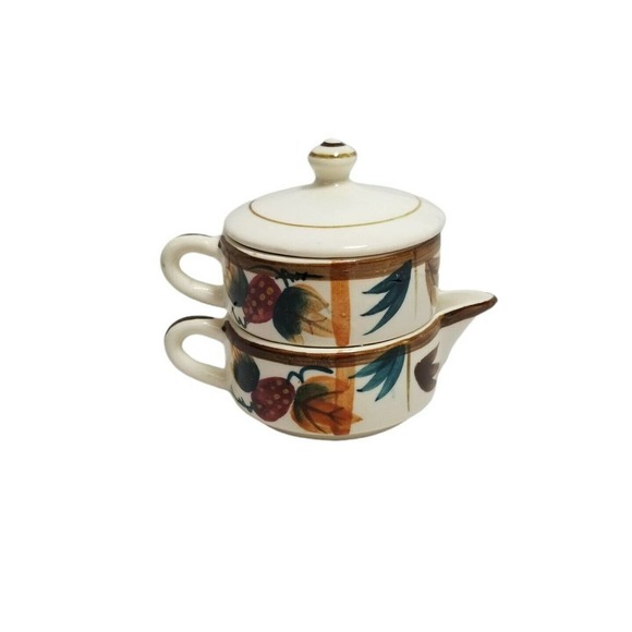 Vintage Strawberry Autumn Leaves Stackable Ceramic Sugar Bowl & Creamer Pitcher - Picture 1 of 9